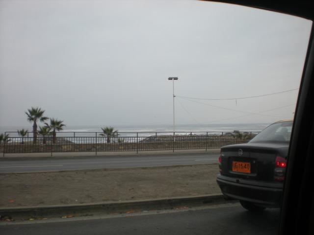 en taxi por el paseo marítimo de antofagasta